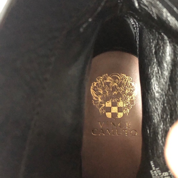 Vince Camuto Wedge Bottie - Picture 13 of 13